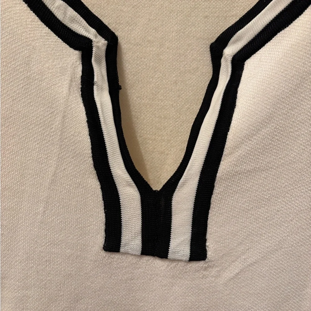 St John Sport Cream Tunic with Black Trim - Picture 2 of 6